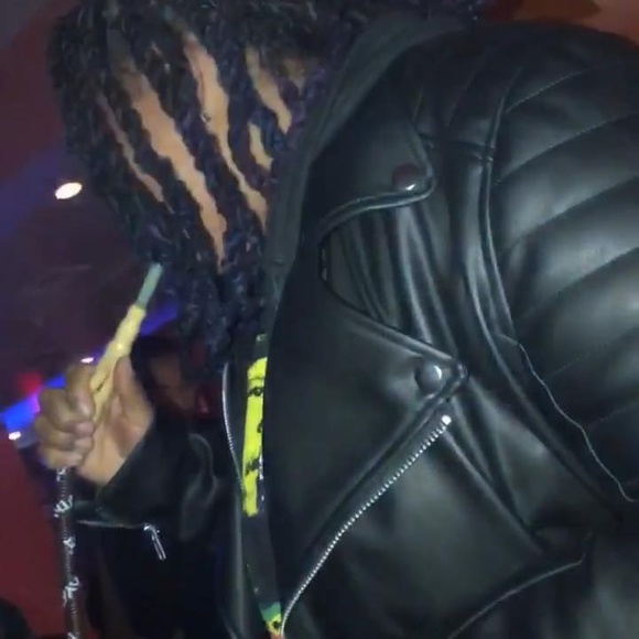 Meet your Posher, Chris - Picture 1 of 1